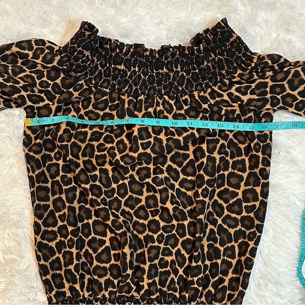 Micheal by Micheal Kors | Off shoulder leopard print blouse | Small - Picture 8 of 11